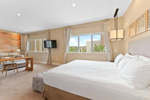 Florida Central Atlantic Coast Casa | 7462 Magic Village 8guests 4suites near Disney and 192