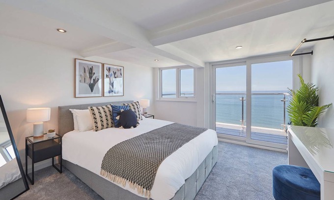 West Cliff Apartamento | 76 m² Apartamento ∙ 3 habitaciones ∙ 5 personas