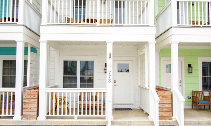 Celina Casa | 773 TH · Paradise Palms - 2 Bed/2.5 Bath Townhome w/ Amazing Views!