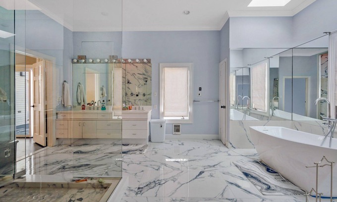 Norwalk Villa | 7BD Mention Celebration Welcomes