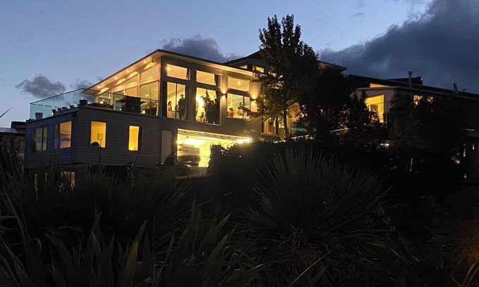 Queenstown City Centre Casa | 7wonders: ¡Vistas espectaculares de 270 grados! Hasta 22 huéspedes + 2 piscinas spa + 2 X 4WD's