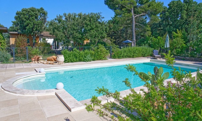 Saint-Siffret Casa | 7min from Uzès, 4pers. 60m2 / 3000m2/ swimming pool. Closed parking lot.