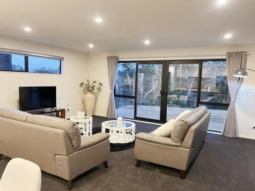 Hamilton Casa | 7th Heaven on Waikato River