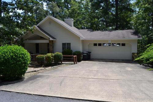 Hot Springs Village Casa | 8 Alarcon Way