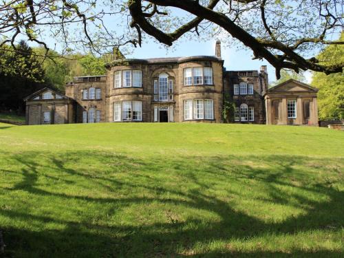 South Crossland Casa | 8 Bed in Holmfirth 72814
