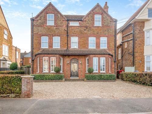 Hunstanton Casa | 8 Bed in Hunstanton 89469