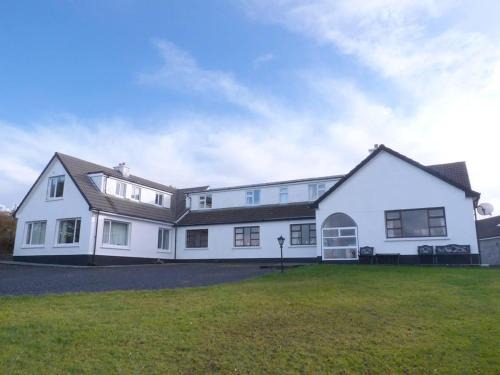 Cloonamanagh Casa | 8 Bed in Louisburgh oc-ii14401