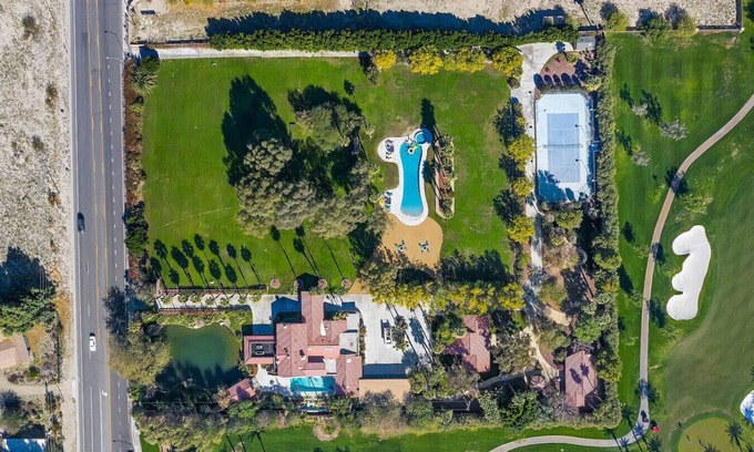 Palm Desert Casa | 8 Bunch Palms Grand Estate