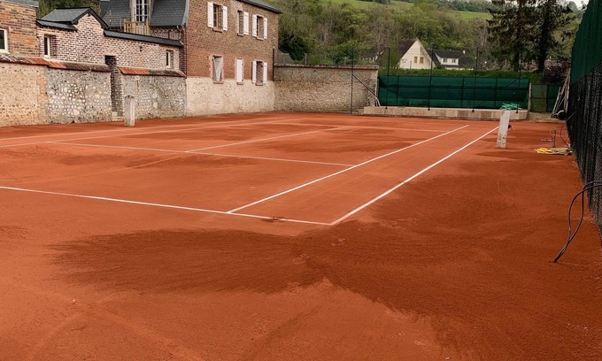 Les Andelys Casa | 8 Ch 7 Sb 14/18 adultes et 6/8 enf Piscine, Jacuzzi, Tennis éclairé, Basket