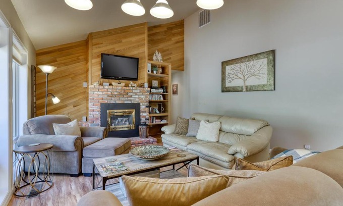 Deer Park Casa | 8 Dixie Mountain Lane