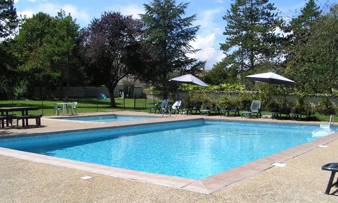 Duil-sur-le-Mignon Casa | Complejo de 8 casas rurales, 53 personas máximo, matrimonio, cumpleaños, reuniones familiares.