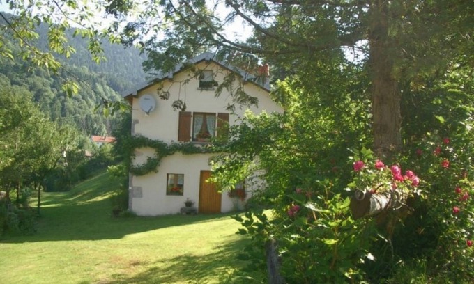Sapois Casa | A 8 km de Gérardmer, casa independiente en la paz, rodeada de naturaleza.