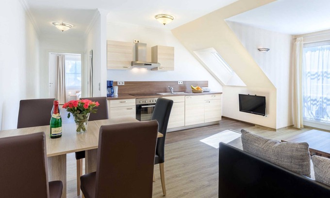 Pepelow Apartamento | (8) Matthias, 2-room apartment, loggia, upper floor - Ostseeferienhaus Drachenflieger Pepelow