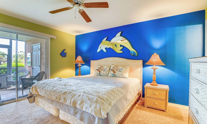 Englewood Condominio | 8 Mi to Beach w/ Pool Access: Englewood Condo!
