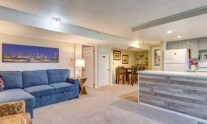 Bel Aire Apartamento | 8 Mi to Dtwn Denver: Wheat Ridge Gem w/ Patio