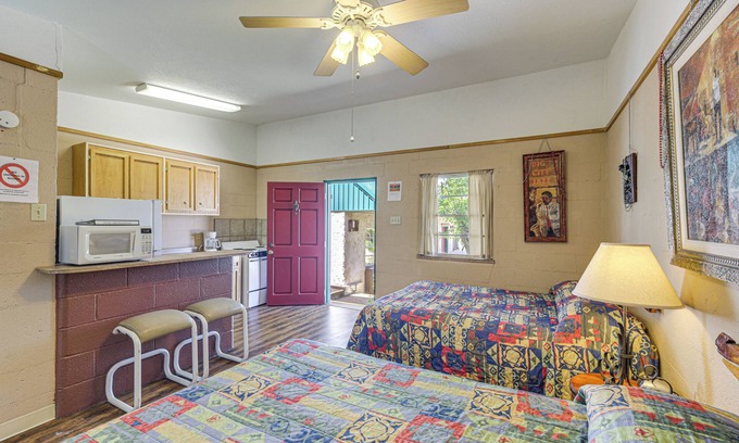 Lake Whitney Apartamento | 8 Mi to Lake Whitney State Park: Quaint Studio!