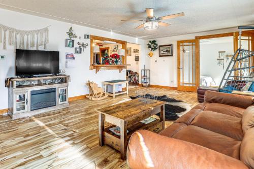 Scottsbluff Casa | 8 Mi to Scotts Bluff Natl Monument Family Home