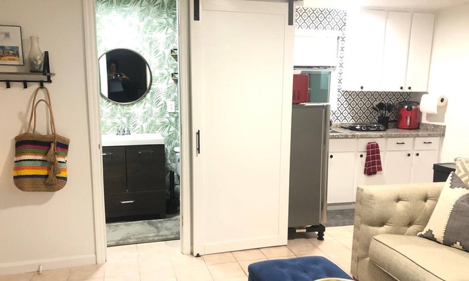 Tampa Cabaña | 8 Minutes to the Beach - Quaint 1bdrm 1 bath