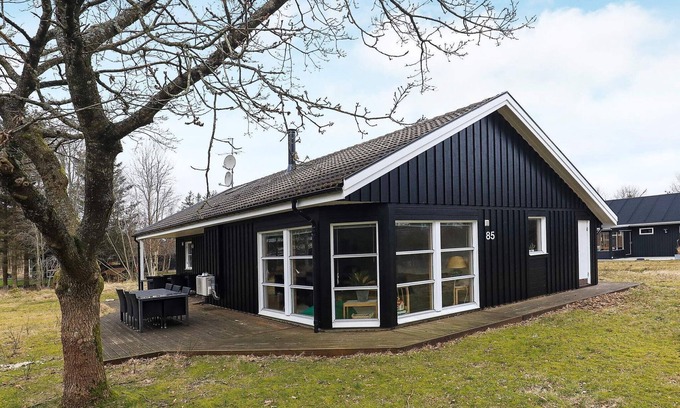 Hou Casa | 8 person holiday home in Hals
