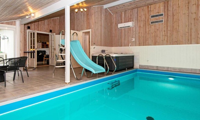 Jegum Casa | 8 person holiday home in Oksb l