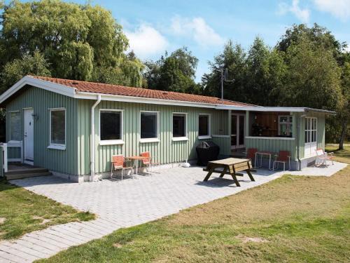 Stege Casa | 8 person holiday home in Stege-By Traum