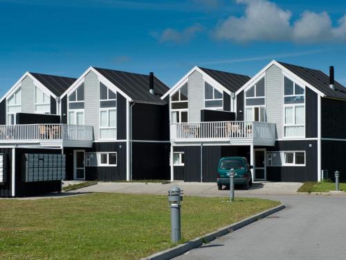 Lokken Casa | 8 person holiday home on a holiday park in Løkken