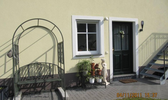 Kluesserath Apartamento | 80 m² Apartamento ∙ 1 habitación ∙ 2 huéspedes