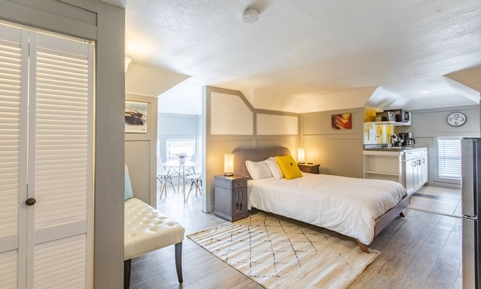 Kutzky Park Apartamento | RitaBnB in the middle of Mayo campus-8037