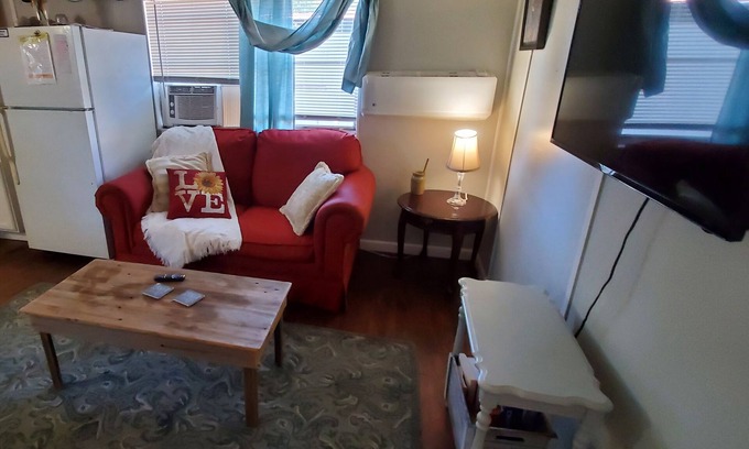 West Monroe Casa | 805C mobile home for work or short stays
