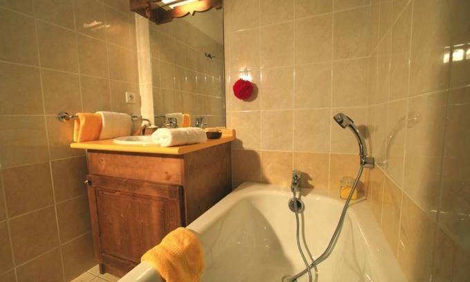Plan Peisey Apartamento | 250m del centro estación, fitness, piscina, terraza, balcón, tv, local para esquís, 70m²