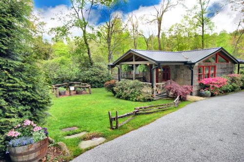 Highlands Casa | 826 Wilson Road
