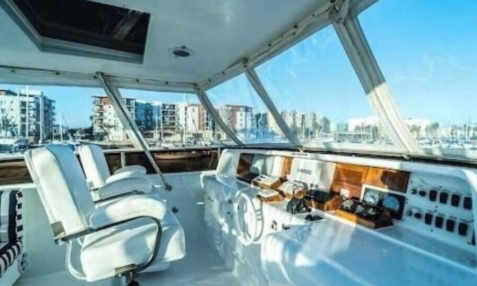 West Newport Alquiler De Eote | 84' LAZZARA /LA VIE