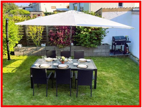 Riegelsberg Apartamento | 85qm mit Garten und eigener Garage für 6 Personen, Moderne trifft Tradition - Apartment "Rosie"