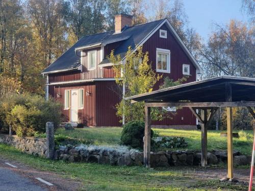 Sodra Vi Casa | 85qm Schwedenhaus mit Booten Tischtennis Grill und nur 15km bis Vimmerby