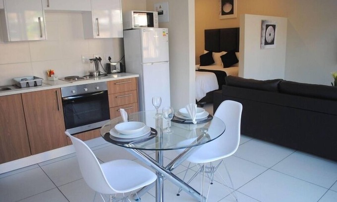 Greater Johannesburg Metropolitan Area Apartamento | 86 Edison Guest Lodge