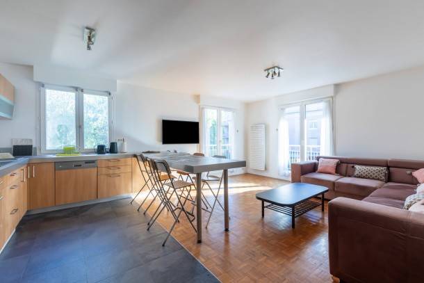 L'Hay-les-Roses Apartamento | 86 m² Apartment ∙ 3 bedrooms ∙ 2 guests