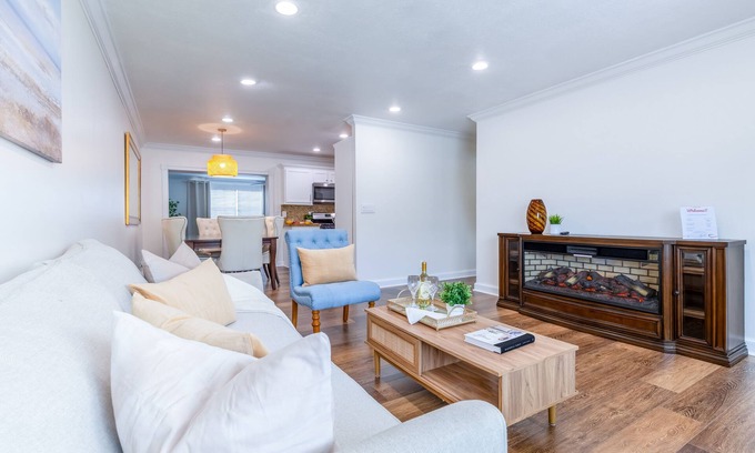 Lake Worth Corridor Casa | 8Ppl, Close beach, BBQ, Gazebo, Top Location