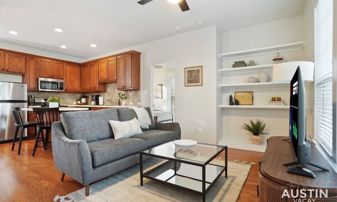 Clarksville Casa | Beautiful King Accommodations + Luxury Linen + W/D