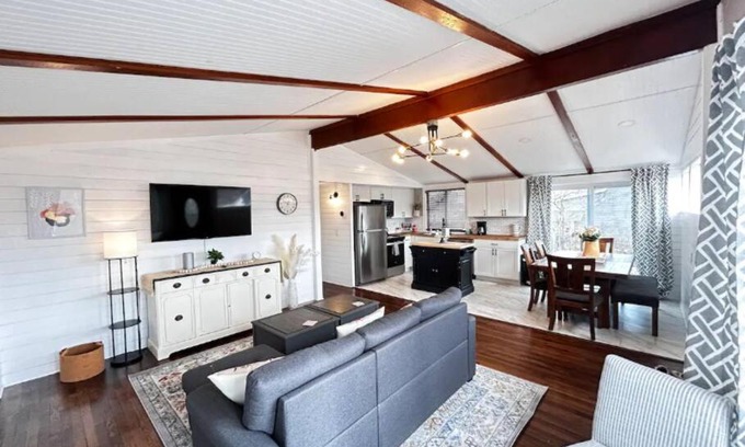 Hamilton Apartamento | 8th Street Haven - 3 bedroom House in DT Hamilton