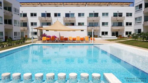 Crucecita Apartamento | 9 Bahias Condos con club de playa
