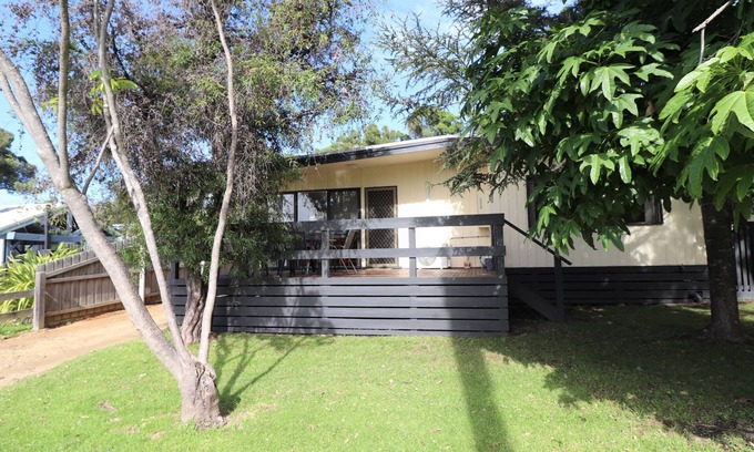 Mallacoota Casa | 9 Bastion Point Road