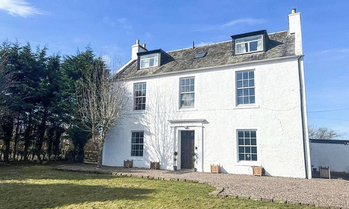 Kirknewton Cabaña | Alojamiento de 9 habitaciones en Kirknewton, near Edinburgh