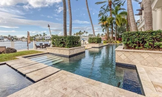 Harbor Beach Apartamento | 9 Bedroom Single family 238861 by Houzlet