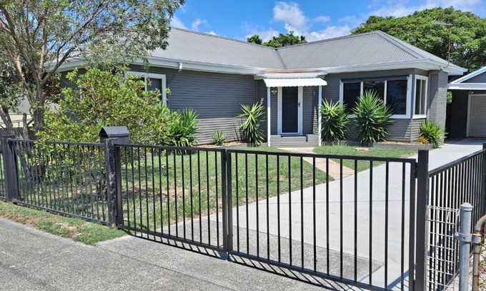 Forster Casa | 9 Breckenridge Street