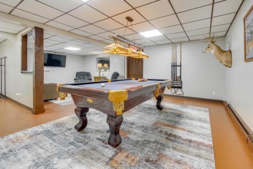 Frederick Casa | 9 Mi to Downtown Rushville Cozy Getaway with Grill