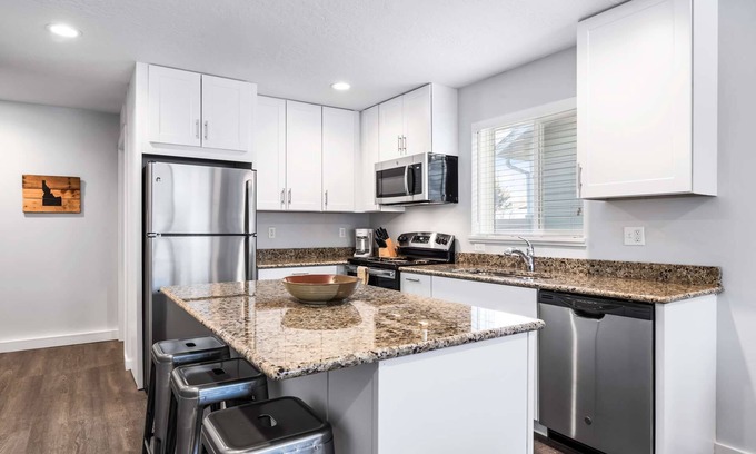 Sunset Casa | Nuevo: caminar hasta Sunset Park, Foothills, montar en Whitewater Park