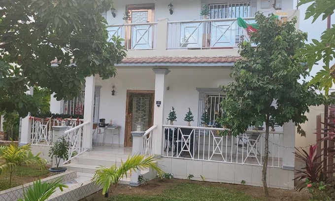 Lower River Division Apartamento | 9 mins to the beach, tranquil beautiful peaceful apartment