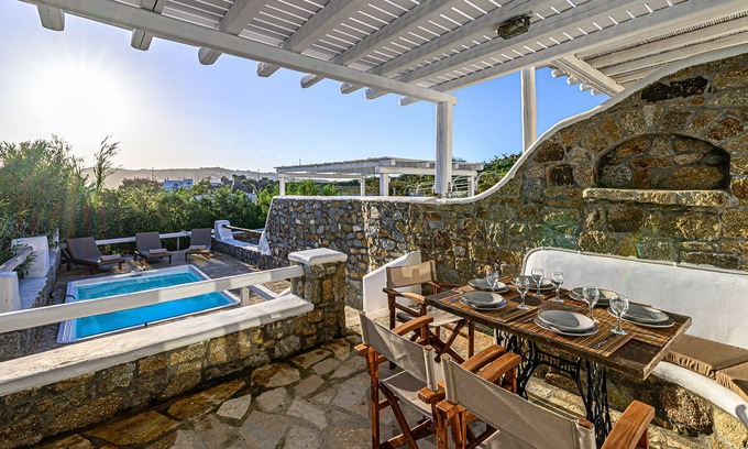Psarou Villa | 9 Muses Villa Calliope, 3 HAB, piscina privada!