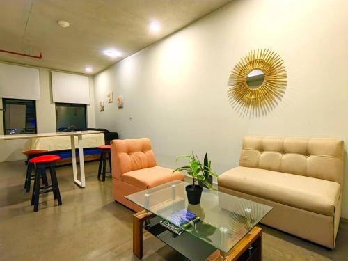 La California Apartamento | 906A URBN Barrio Escalante Estudio con A/C y Parqueo