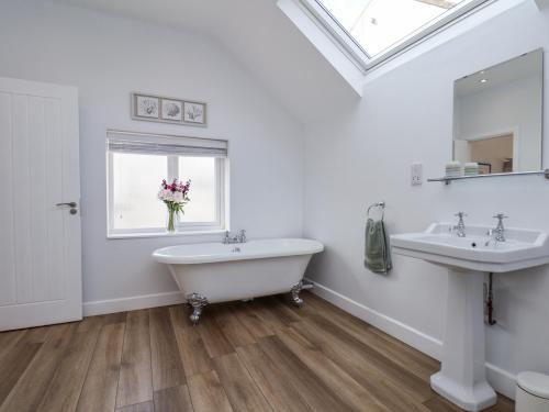 Guisborough Casa | 96 Church Street